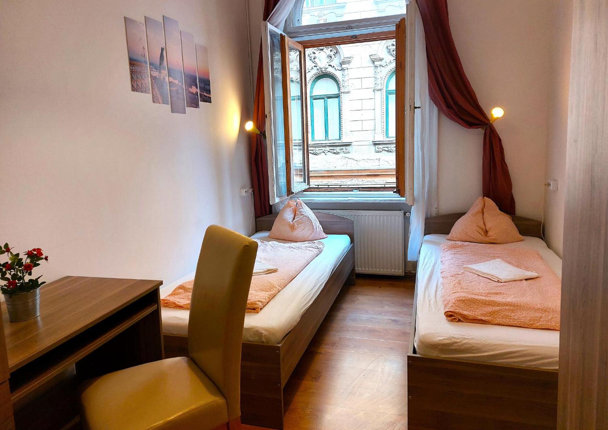 Goodmo Budapest Smart Rooms ภายนอก รูปภาพ